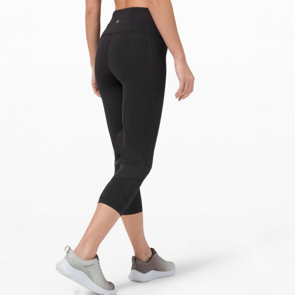 Lululemon Athletica Size 4 Pace Rival Crop 22” High Rise Leggings Black